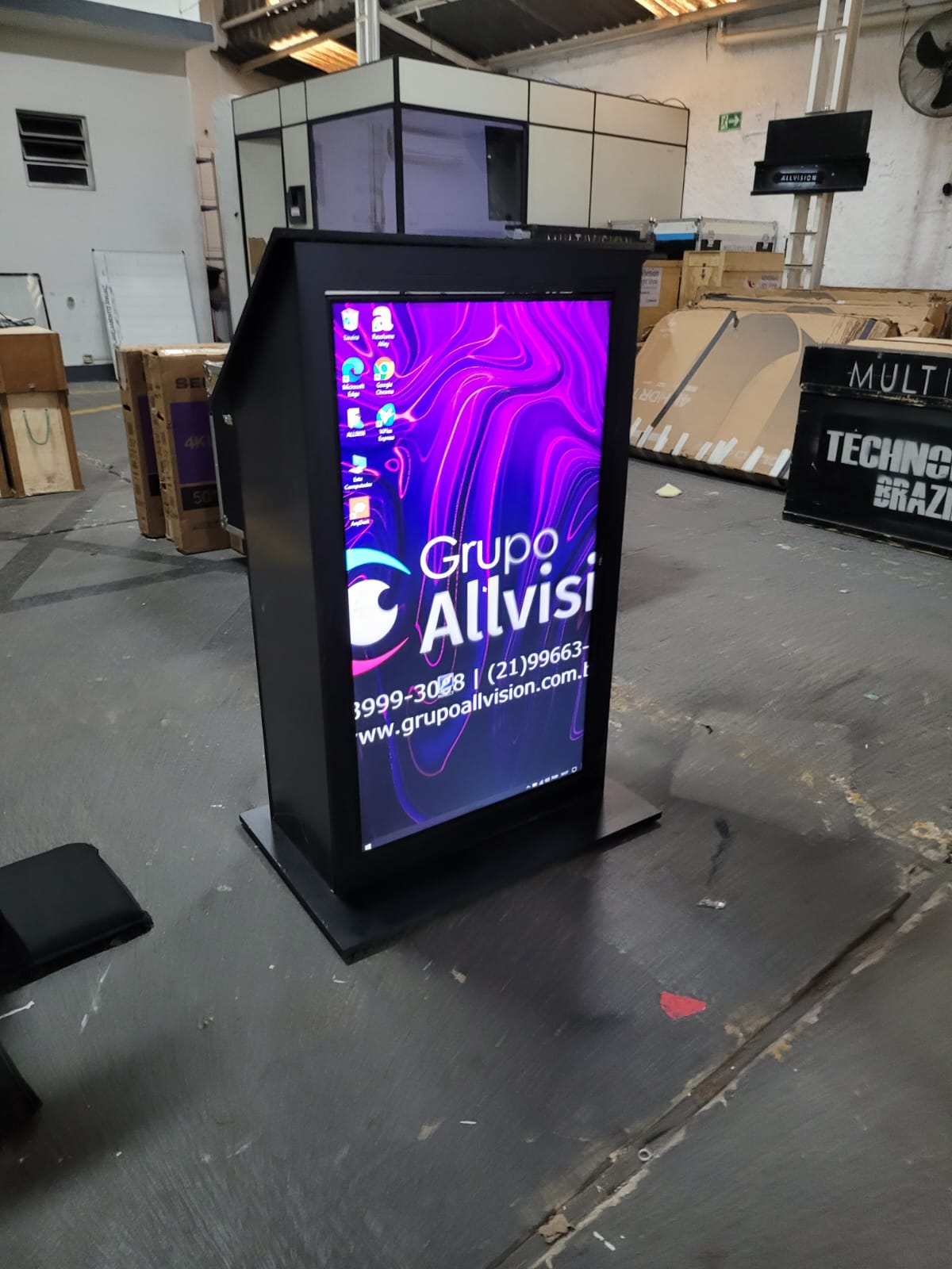 Aluguel de Painel de Led flexível -aluguel de Totem interativo Touch screen-Aluguel de Holobox e holograma 3d em Cabo Frio