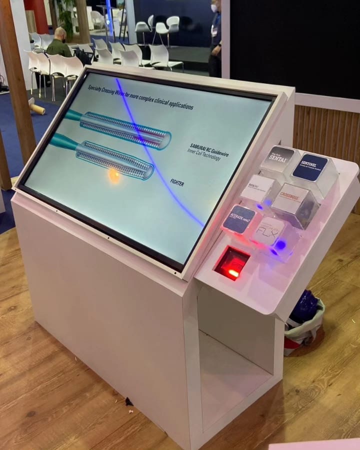 Aluguel de Painel de Led flexível -aluguel de Totem interativo Touch screen-Aluguel de Holobox e holograma 3d em Cabo Frio